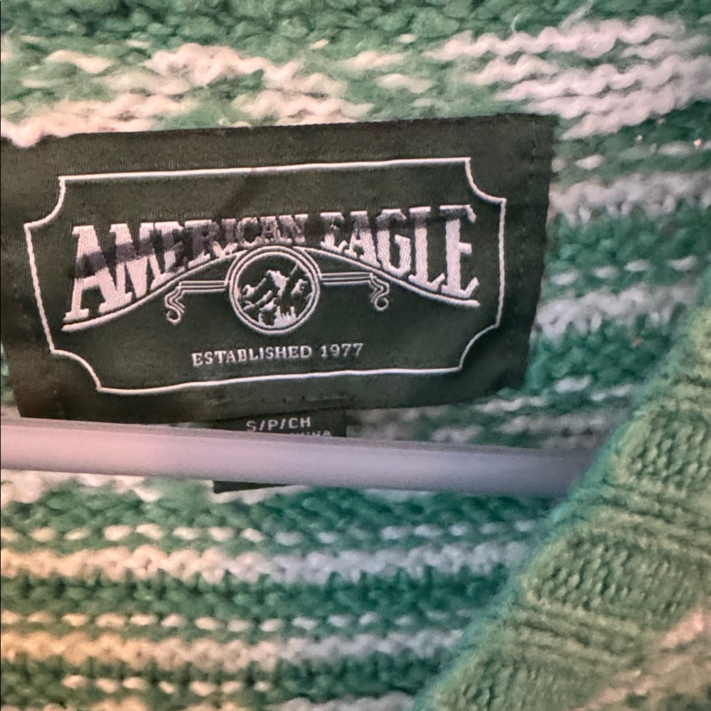 Green Patterned Women's Sweater - Picture 3 of 3